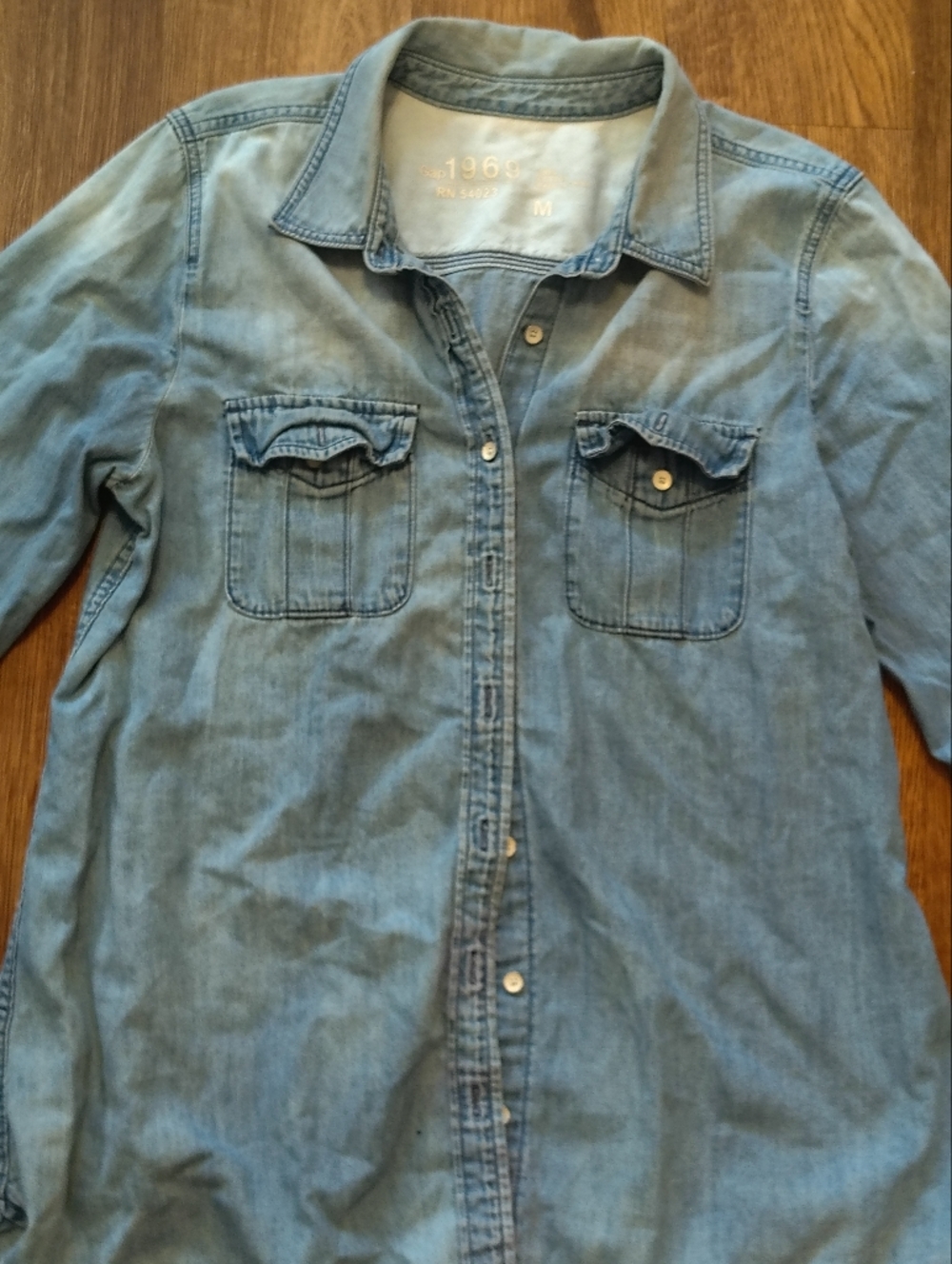GAP Light Blue Denim Button-Down Shirt - Picture 3 of 5